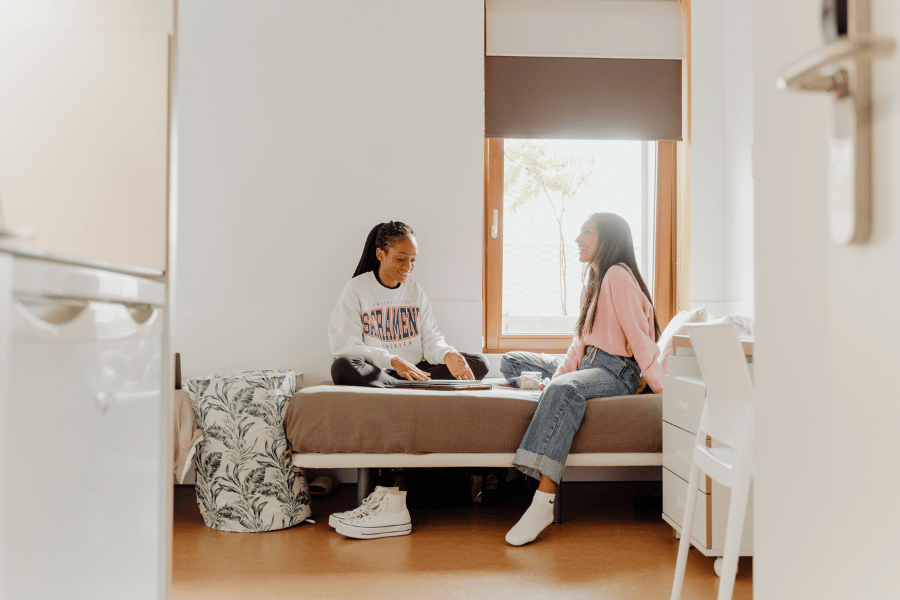 residencias universitarias en barcelona cerca de la ub habitacion