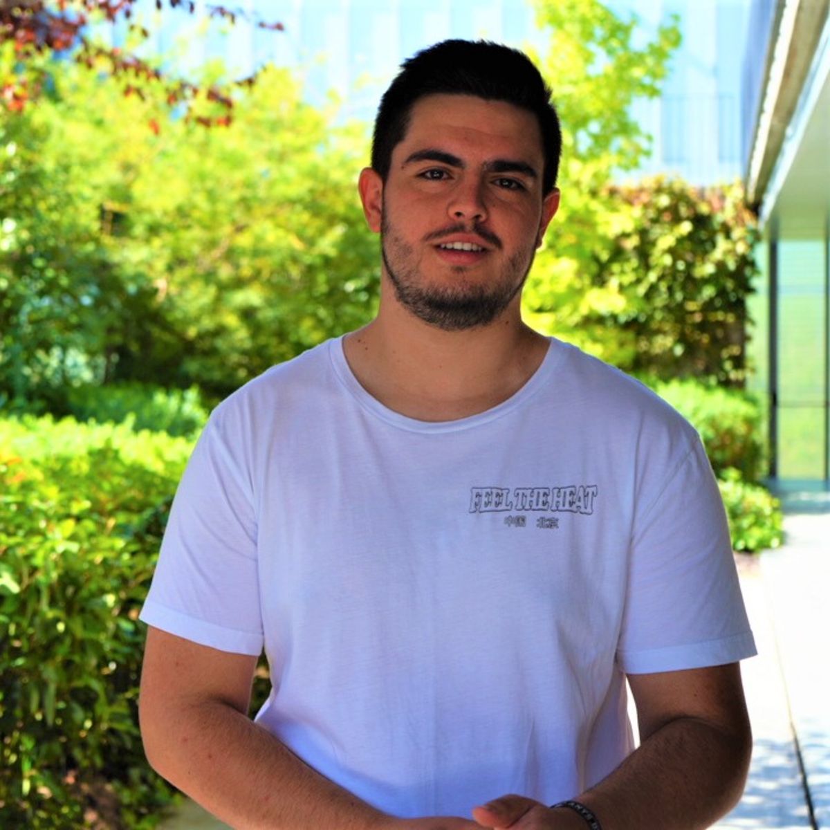 Entrevista Unihabit Bernat Ortega universitario Entrevista Unihabit Bernat Ortega universitario