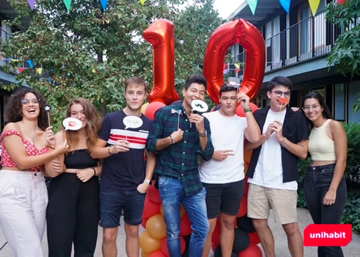 fiesta activitats lúdiques per a estudiants universitaris