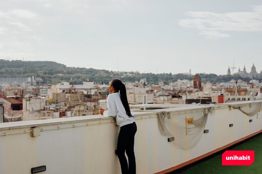 terraza residencia universitaria unihabit barcelona residencias universitarias cerca de la universidad autonoma de barcelona