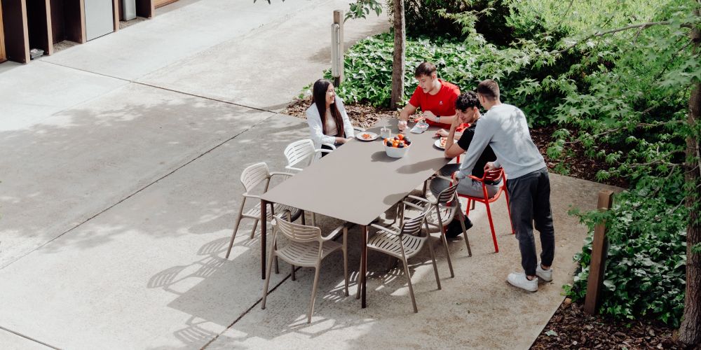 32013 – 04 – 013