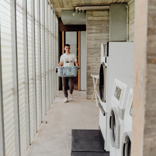 32013 – 04 – 084